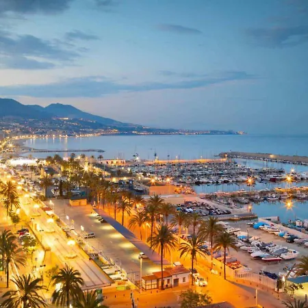 Angelica's Апартаменти *